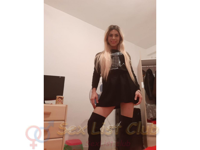 Latina hermosa y dominante latina 20 cm